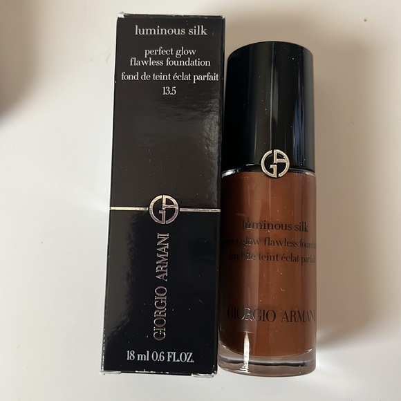 Armani Beauty Luminous Silk Perfect Glow Flawless Foundation #13.5 NEW - Picture 7 of 10